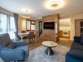 Daya 2BR Luxury Apartment