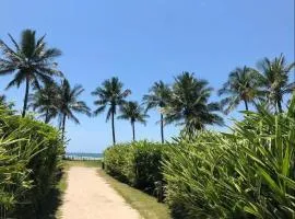 Apto com serviço de praia