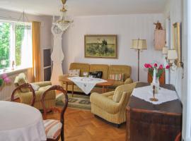 4 Bedroom Nice Home In M&ouml;rbyl&aring;nga, pl&aacute;žov&yacute; hotel v destinaci M&ouml;rbyl&aring;nga