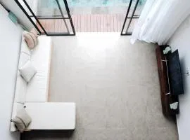 Beach Loft with Rooftop! Hidden GEM!