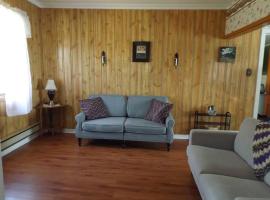 East Point Oceanfront retreat, vila v destinaci Catalina