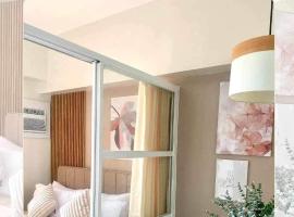 JeeCee Homes in Mactan Lapu-Lapu Cebu, hotel v destinaci Agus