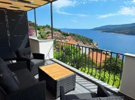 Apartment Mija Rabac with free parking in a garage