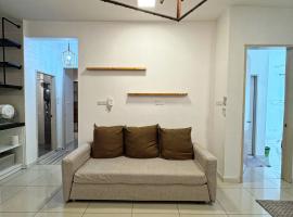 The Borneo Suite, Family Condo, Near KKIA, 7-10 Guests ,Free Parking, 5 Min Airport, хотел в Кота Кинабалу