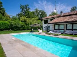 VILLA NOVELLI con Piscina e ampio Giardino