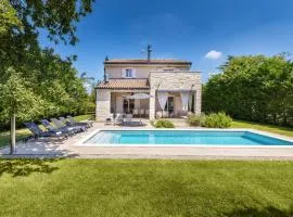 Villa Mia