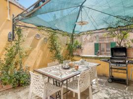 3 Bedroom Lovely Apartment In Canino, hotel v destinaci Canino