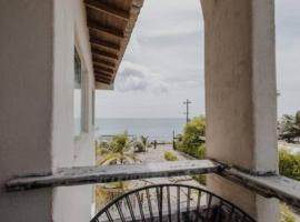 Agradable Apartamento Frente al Mar Tolu - D4, hotel v destinaci Santiago