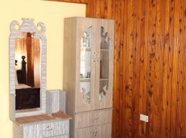 Elgon Cribs, hotel u gradu Džindža