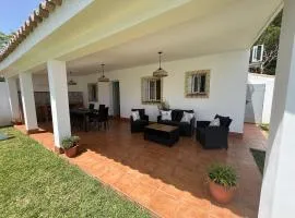 Chalet andaluz con piscina