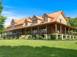 Rustic Retreat in Hickman on 160 Acres with Views!