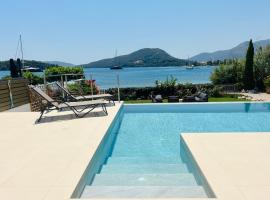 The Beach Villa, Perigiali - LUXURY BEACHFRONT, hotel in Nydri