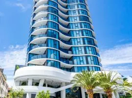 The Gallery - Q Stay