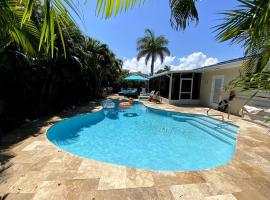 Deerfield Beach heated pool house، فندق في ديرفيلد بيتش