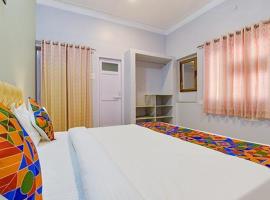 HOTEL OAK Tree -home stay sanganer Jaipur, готель біля аеропорту Міжнародний аеропорт Джайпур - JAI, у Джайпурі