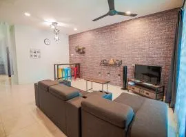 Serenity Family Stay Ipoh 8 pax