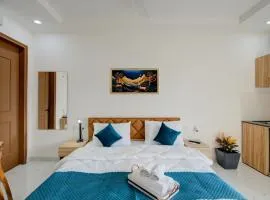 The Lodgers Studio Apartment Near Mall FiftyOne Gurugram