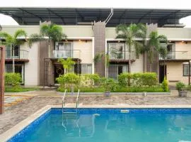 Alaya Stays Imperial Calista 4-BHK with Common Pool & Garden Near Karla Cavs and Bhushi Dam