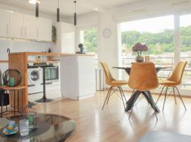 TheSkyFall , cosy appartement, terrasse & parking, apartment in Longwy