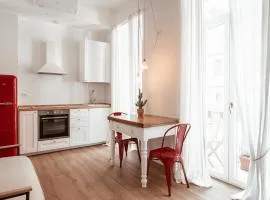 Mercanti Modern Flat - Balcony - Torino centro