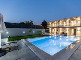 Infinity Lefkas Villas, hotel com banheiras de hidromassagem em Lefkada