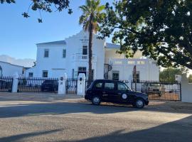 The Grand Hotel Robertson, hotel v destinaci Robertson