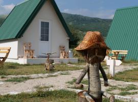 Ethno houses Green Village 18, hotel u gradu Šavnik