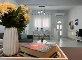 Iraklis Central Apartment