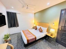 Hotel Golden Saffron By Qotel Punjabi Bagh，新德里的飯店
