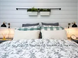 Private Escape! Tiny Home Style