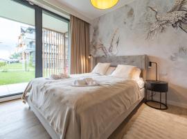 Apartamenty Dream Apart w kompleksie Laguna Beskidów przy jeziorze – hotel w mieście Zarzecze