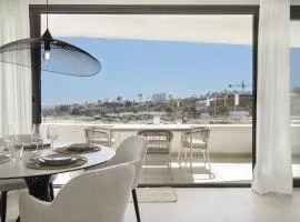 Modern Luxury Suite with Terrace in Higueron