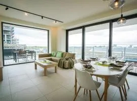 Huswell - Beautiful apartment with communal pool and gym