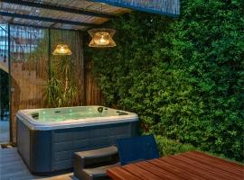 Linas Home - Kalamata Mediterranean Villas, hotel en Kalamata