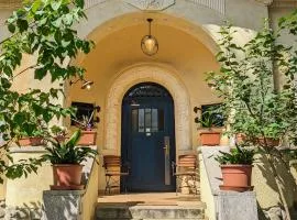 Magyaros-szecessziós Villa