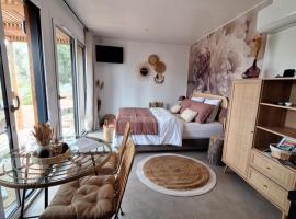 Villa Sisyphe TINY HOUSE" la Odette", hotel en Le Thoronet