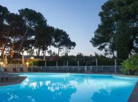 Grand Hotel Des Lecques; BW Signature Collection