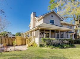 Spacious House Near Savannah Airport - 5 BR, hôtel à Savannah