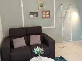 Almas Puteri Harbour Suite Johor Bahru Cosy Room 5 min to Legoaland Medini near 2nd Link by HomeSpace