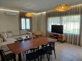 VENTO villa neriana, hotel in Khainderianá
