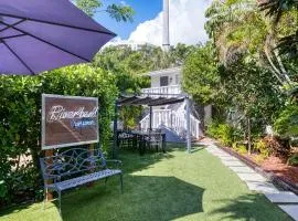 Riverbend Apartments by Lowkl