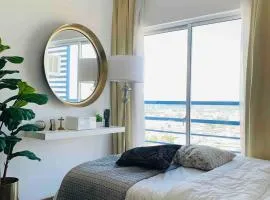 Elegant & Unique space The Loop 21st floor