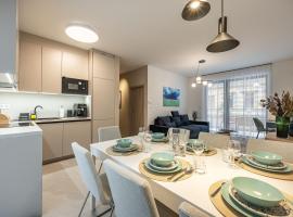 3 Bedroom Condo w Garage and Balcony, condo στη Βουδαπέστη