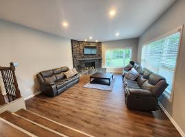 Luxury Willowbrook Getaway, Hotel in Willowbrook