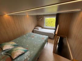 Tiny House à 10min du Mont Saint Michel, hotel Pontorsonban