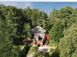 Rumbiņas - beachfront property