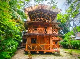 Don Jon's Surf and Yoga Lodge