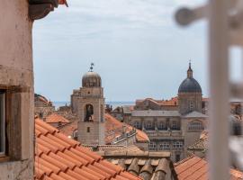 L & M Apartment - Perfect Old Town Location Two Bedroom House, biệt thự ở Dubrovnik