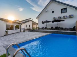 Apartments & Room Forest，位于斯诺基的酒店