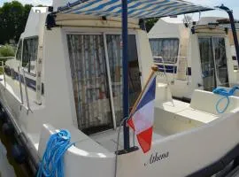 Bateau confortable à quai pour 5 pers, Pontailler-sur-Saône, proche commerces - API-1-46-16